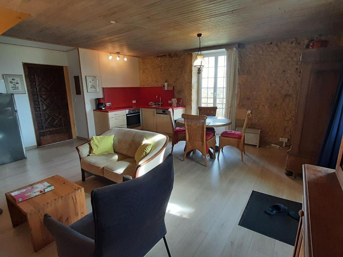 Cozy Cottage In Aquitaine With Private Swimming Pool Peyzac-le-Moustier Eksteriør bilde